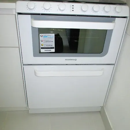 Avec Vue A 30m² + Balcon * Antibes